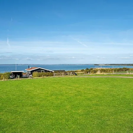 Fantastisk Hjem I Med Wifi Feriehus Knebel